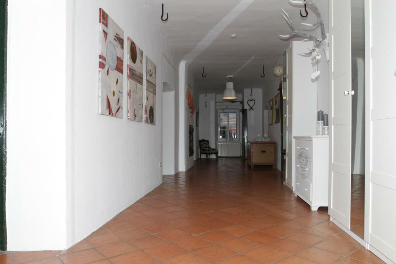 Gutshof Bartl 1 Lägenhet Klagenfurt am Woerthersee Exteriör bild