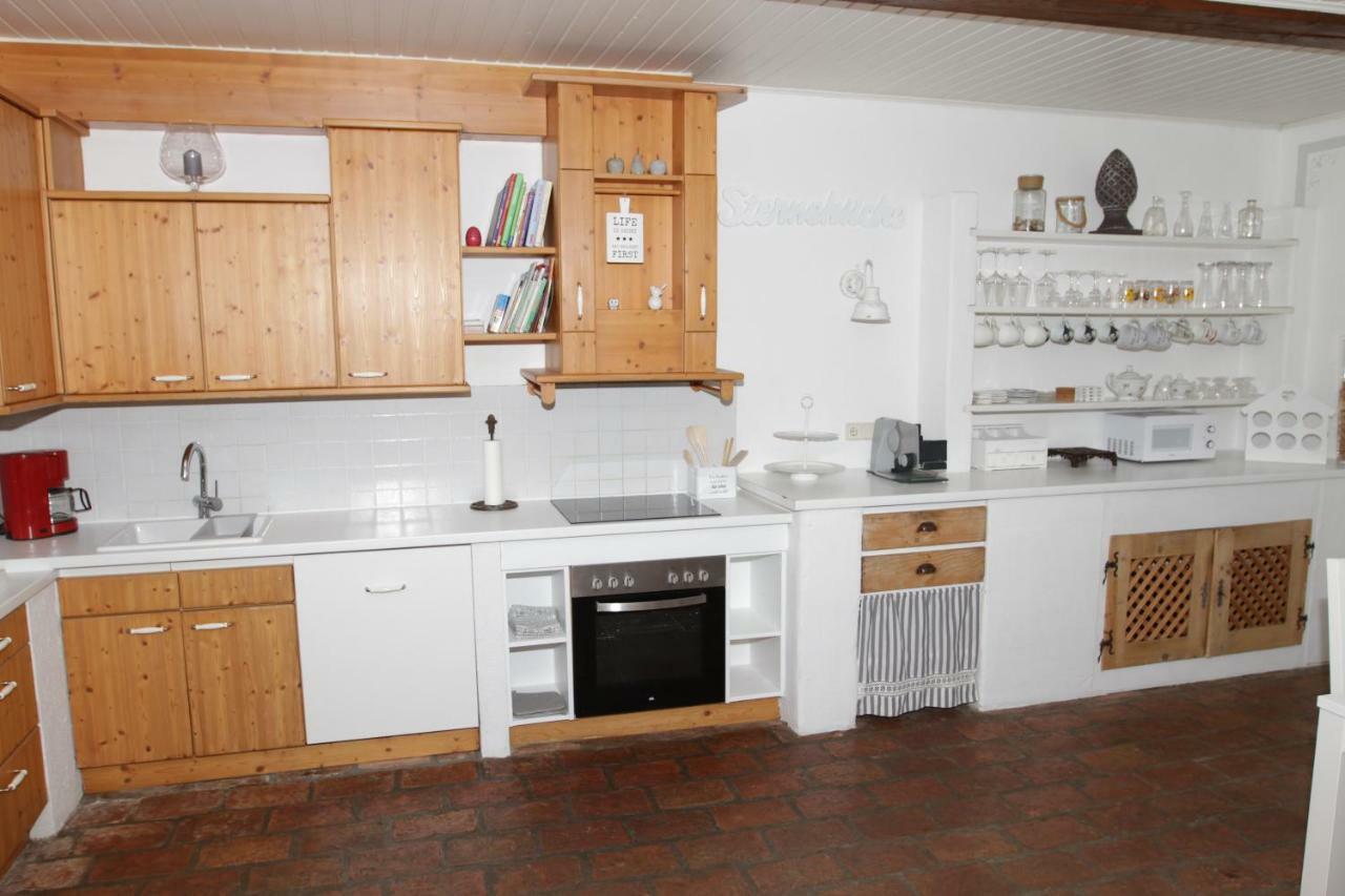 Gutshof Bartl 1 Lägenhet Klagenfurt am Woerthersee Exteriör bild